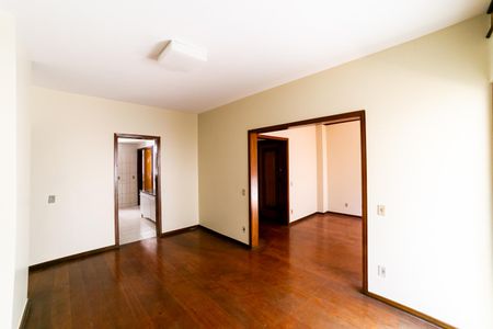 Apartamento para alugar com 130m², 2 quartos e 1 vagaCopa