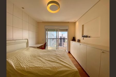 Apartamento à venda com 245m², 4 quartos e 4 vagasQuarto