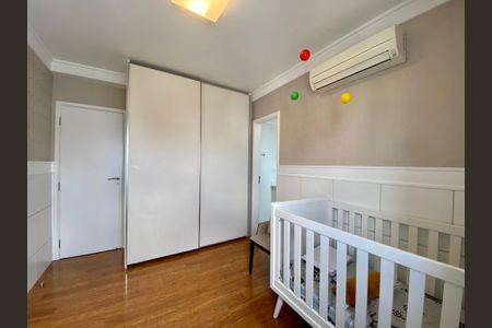 Apartamento à venda com 245m², 4 quartos e 4 vagasQuarto