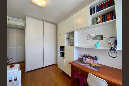 Apartamento à venda com 245m², 4 quartos e 4 vagasQuarto