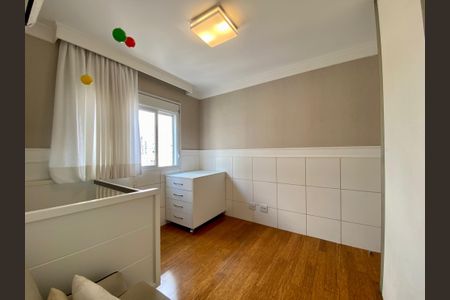 Apartamento à venda com 245m², 4 quartos e 4 vagasQuarto