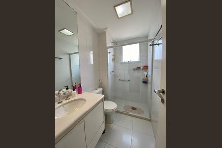 Apartamento à venda com 245m², 4 quartos e 4 vagasBanheiro
