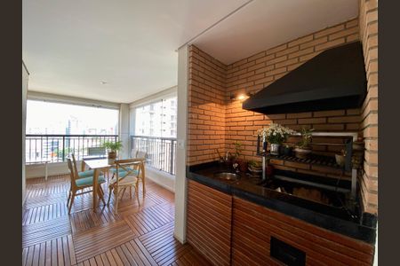 Apartamento à venda com 245m², 4 quartos e 4 vagasCozinha