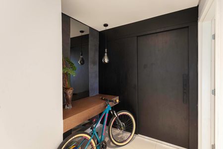 Apartamento à venda com 270m², 4 quartos e 3 vagasEntrada apartamento