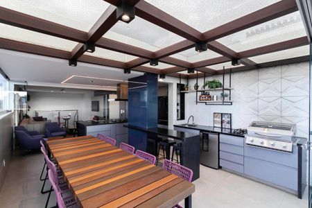 Apartamento à venda com 270m², 4 quartos e 3 vagasCobertura - Cozinha