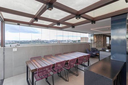 Apartamento à venda com 270m², 4 quartos e 3 vagasCobertura - Cozinha