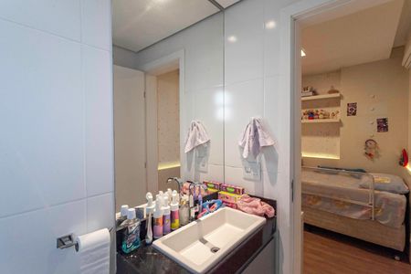 Apartamento à venda com 270m², 4 quartos e 3 vagasBanheiro da suíte 2