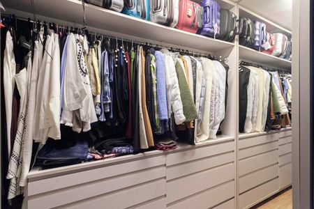 Apartamento à venda com 270m², 4 quartos e 3 vagasCloset da suíte