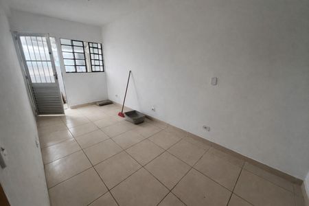 Sala de casa para alugar com 2 quartos, 40m² em Parque Novo Lar, São Paulo