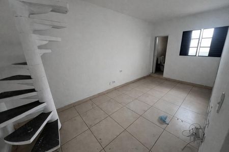 Quarto de casa para alugar com 2 quartos, 40m² em Parque Novo Lar, São Paulo