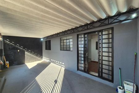 Casa para alugar com 128m², 2 quartos e 2 vagasFachada do Prédio