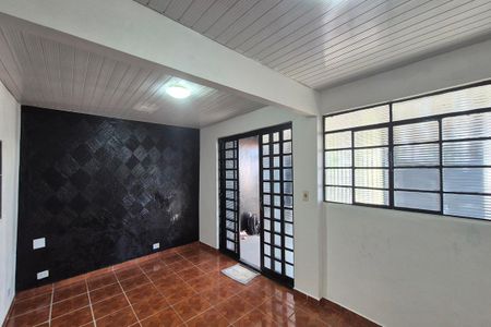 Sala de casa para alugar com 2 quartos, 128m² em Vila Campos Sales, Campinas