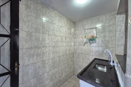 Casa para alugar com 128m², 2 quartos e 2 vagasCozinha 