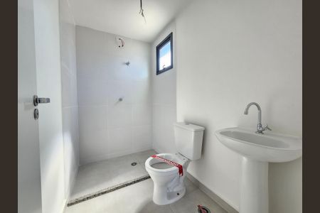 Banheiro de kitnet/studio para alugar com 1 quarto, 26m² em Santo Amaro, São Paulo