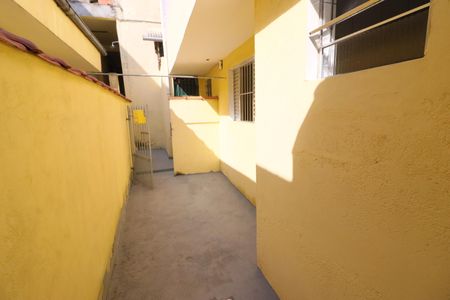 Casa para alugar com 30m², 1 quarto e sem vagaÁrea de Serviço