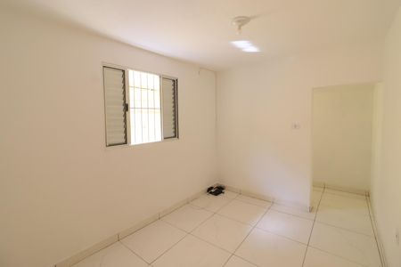 Sala/Quarto de casa para alugar com 1 quarto, 30m² em Veloso, Osasco