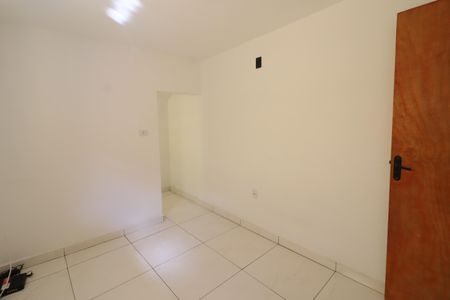 Casa para alugar com 30m², 1 quarto e sem vagaSala/Quarto