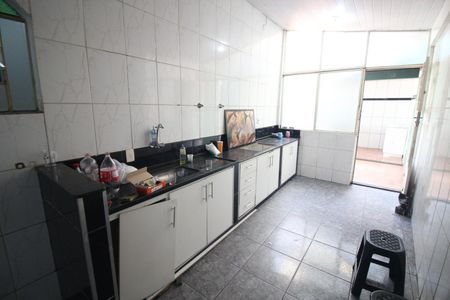 Casa para alugar com 350m², 4 quartos e 14 vagasCozinha