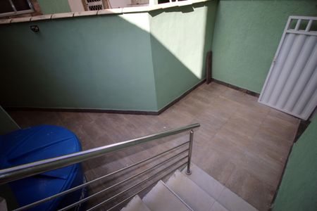 Casa para alugar com 75m², 2 quartos e sem vagaEscada