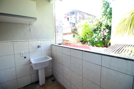 Casa para alugar com 75m², 2 quartos e sem vagaÁrea de Serviço