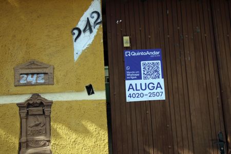 Casa para alugar com 75m², 2 quartos e sem vagaPlaca