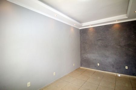 Casa para alugar com 75m², 2 quartos e sem vagaSala