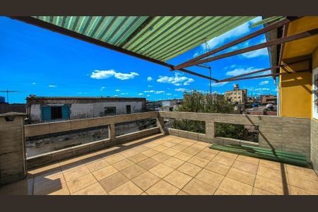Casa à venda com 105m², 4 quartos e 2 vagasVaranda do Quarto 2