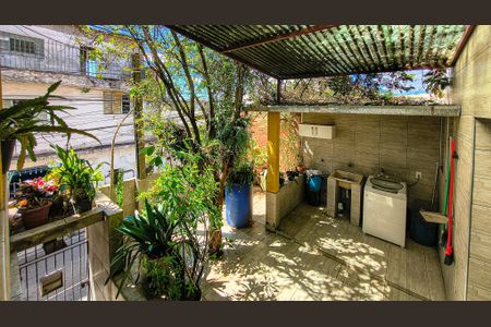 Casa à venda com 105m², 4 quartos e 2 vagasÁrea de Serviço