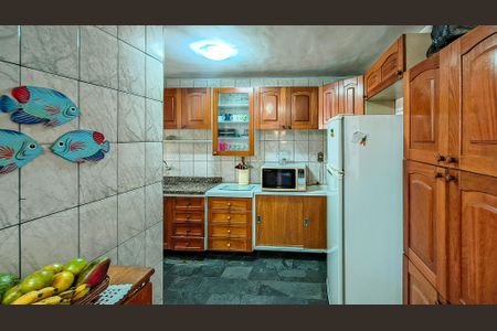 Casa à venda com 105m², 4 quartos e 2 vagasCozinha