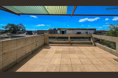 Casa à venda com 105m², 4 quartos e 2 vagasVaranda do Quarto 2
