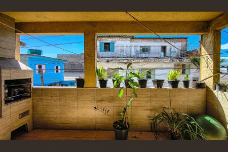 Casa à venda com 105m², 4 quartos e 2 vagasTerraço
