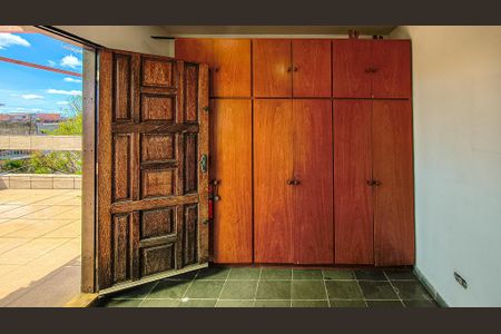 Casa à venda com 105m², 4 quartos e 2 vagasQuarto 2