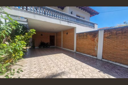 Casa à venda com 4 quartos, 252m² em Interlagos, São Paulo