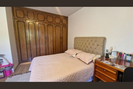 Casa à venda com 4 quartos, 252m² em Interlagos, São Paulo