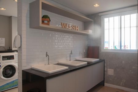 Apartamento à venda com 39m², 2 quartos e sem vagaÁrea comum - Lavanderia