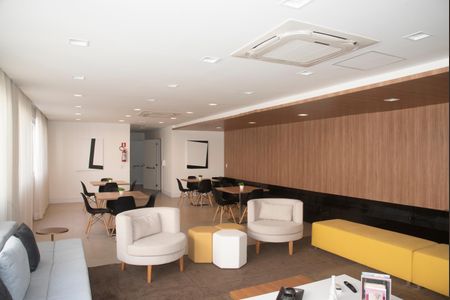 Apartamento à venda com 39m², 2 quartos e sem vagaÁrea comum - Salão de festas