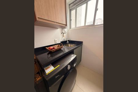 Apartamento à venda com 65m², 2 quartos e 1 vagaÁrea de serviço