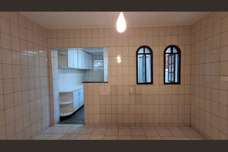 Casa à venda com 142m², 3 quartos e 2 vagasCopa