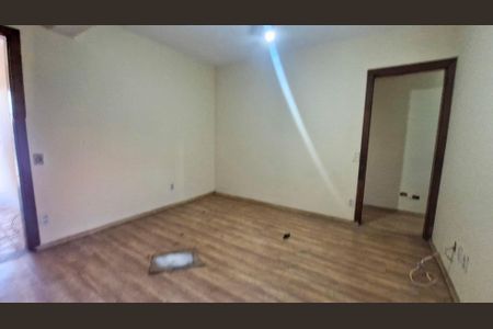 Casa à venda com 100m², 3 quartos e 2 vagas