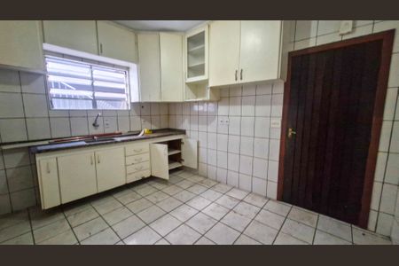 Casa à venda com 100m², 3 quartos e 2 vagas