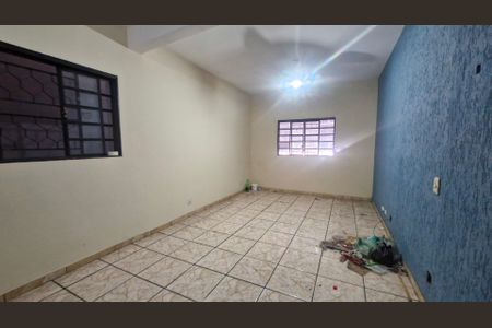 Casa à venda com 100m², 3 quartos e 2 vagas