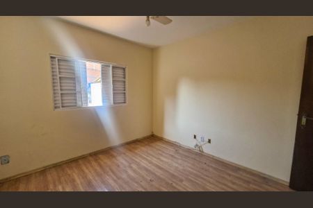 Casa à venda com 100m², 3 quartos e 2 vagas