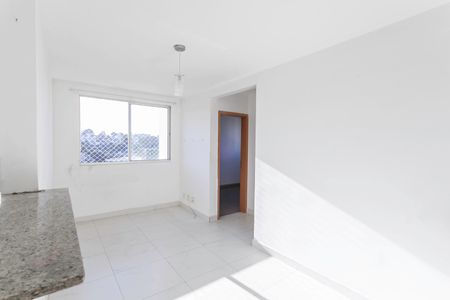 Sala de apartamento à venda com 2 quartos, 48m² em Cabral, Contagem