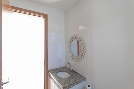 Apartamento à venda com 48m², 2 quartos e 2 vagasBanheiro social 