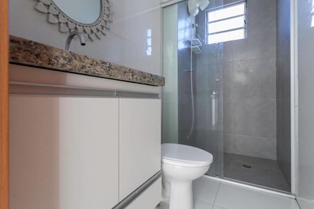 Apartamento à venda com 48m², 2 quartos e 2 vagasBanheiro social 