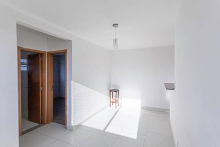 Sala de apartamento à venda com 2 quartos, 48m² em Cabral, Contagem