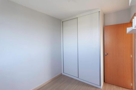 Apartamento à venda com 48m², 2 quartos e 2 vagasQuarto 2