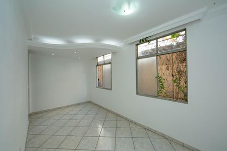 SALA de apartamento para alugar com 2 quartos, 48m² em Carlos Prates, Belo Horizonte
