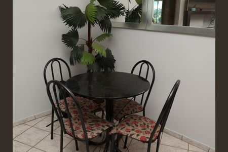 Apartamento para alugar com 61m², 2 quartos e 1 vagasala de 