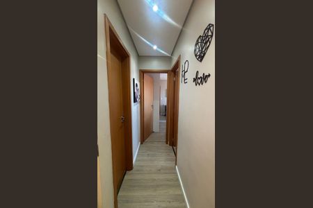 Corredor de apartamento à venda com 2 quartos, 51m² em Vila Humaita, Santo André